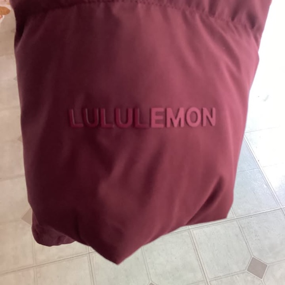 Lululemon Women’s Winter Jacket Burgundy XXS - Picture 4 of 5